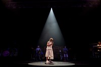 斉藤朱夏「朱演 2021 HALL TOUR 『つぎはぎのステージ』」の様子。（Photo by Viola Kam［V'z Twinkle］）