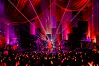 斉藤朱夏「朱演 2021 HALL TOUR 『つぎはぎのステージ』」の様子。（Photo by Viola Kam［V'z Twinkle］）