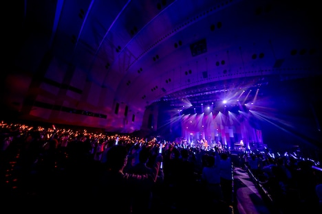 斉藤朱夏「朱演 2021 HALL TOUR 『つぎはぎのステージ』」の様子。（Photo by Viola Kam［V'z Twinkle］）