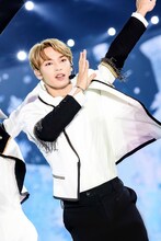 與那城奨（JO1） (c)CJ ENM Co., Ltd, All Rights Reserved