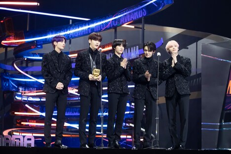 TOMORROW X TOGETHER (c)CJ ENM Co., Ltd, All Rights Reserved