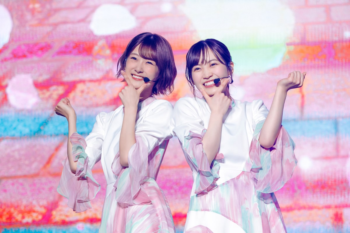 左から井上梨名 松田里奈 撮影 上山陽介 櫻坂46武道館で守屋茜 渡辺梨加を送り出し2年目へ Buddiesと心に刻んだ思い出のユニット曲 画像ギャラリー 22 32 音楽ナタリー