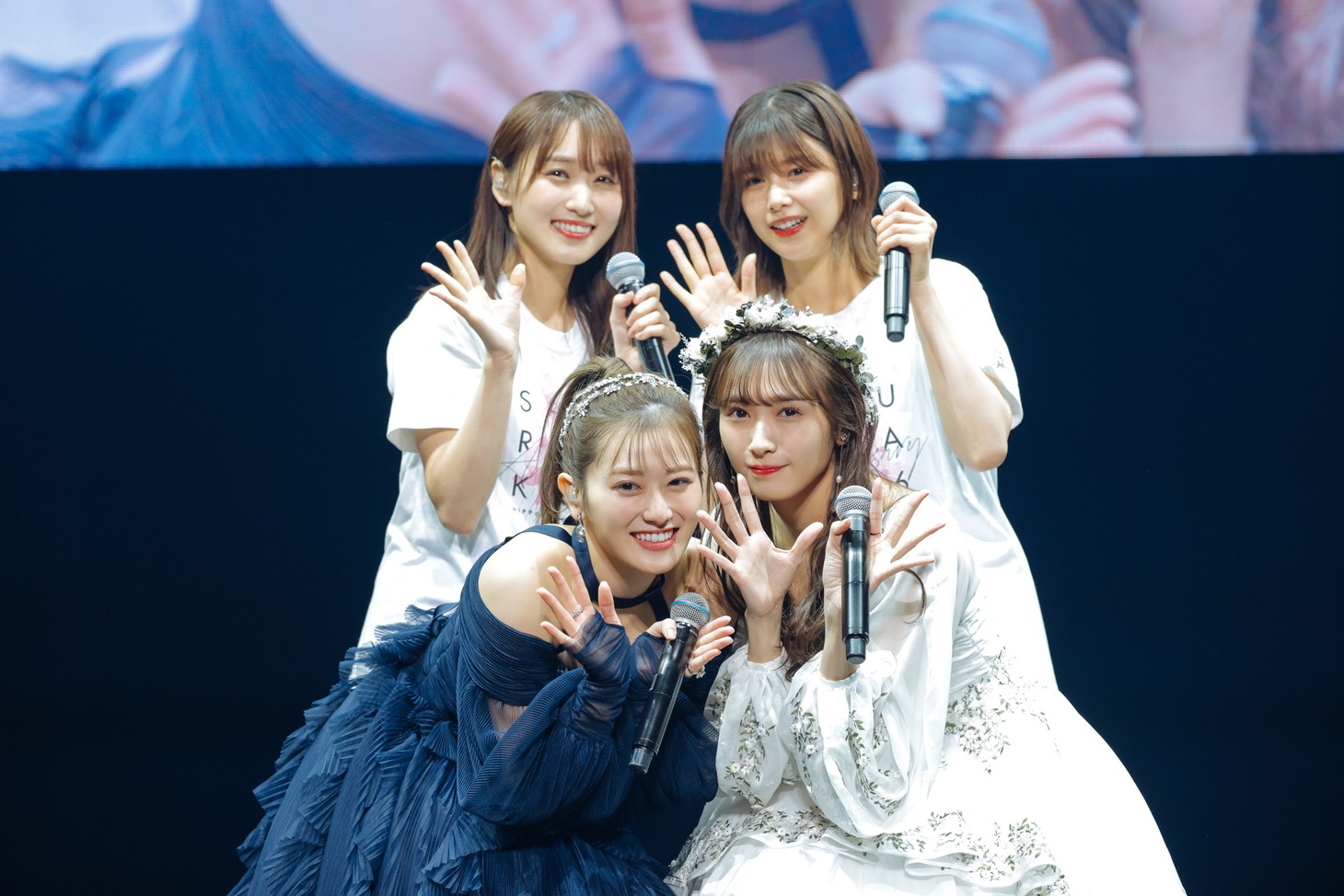 菅井友香、渡邉理佐、渡辺梨加、守屋茜からなる青空とMARRY。（撮影：上山陽介）