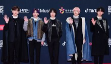 TOMORROW X TOGETHER (c)CJ ENM Co., Ltd, All Rights Reserved