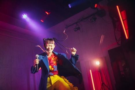 詩羽（撮影：横山マサト）