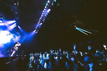 Awichのパフォーマンスの様子。