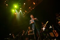 「KAYAMA YUZO The Best」の様子。