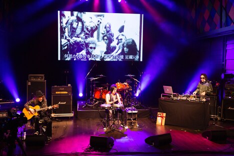 I.N.A.、PATA、JOEセッションの様子。（撮影：上野宏幸（Nonfix Creative））(c)HEADWAX ORGANIZATION CO.,LTD