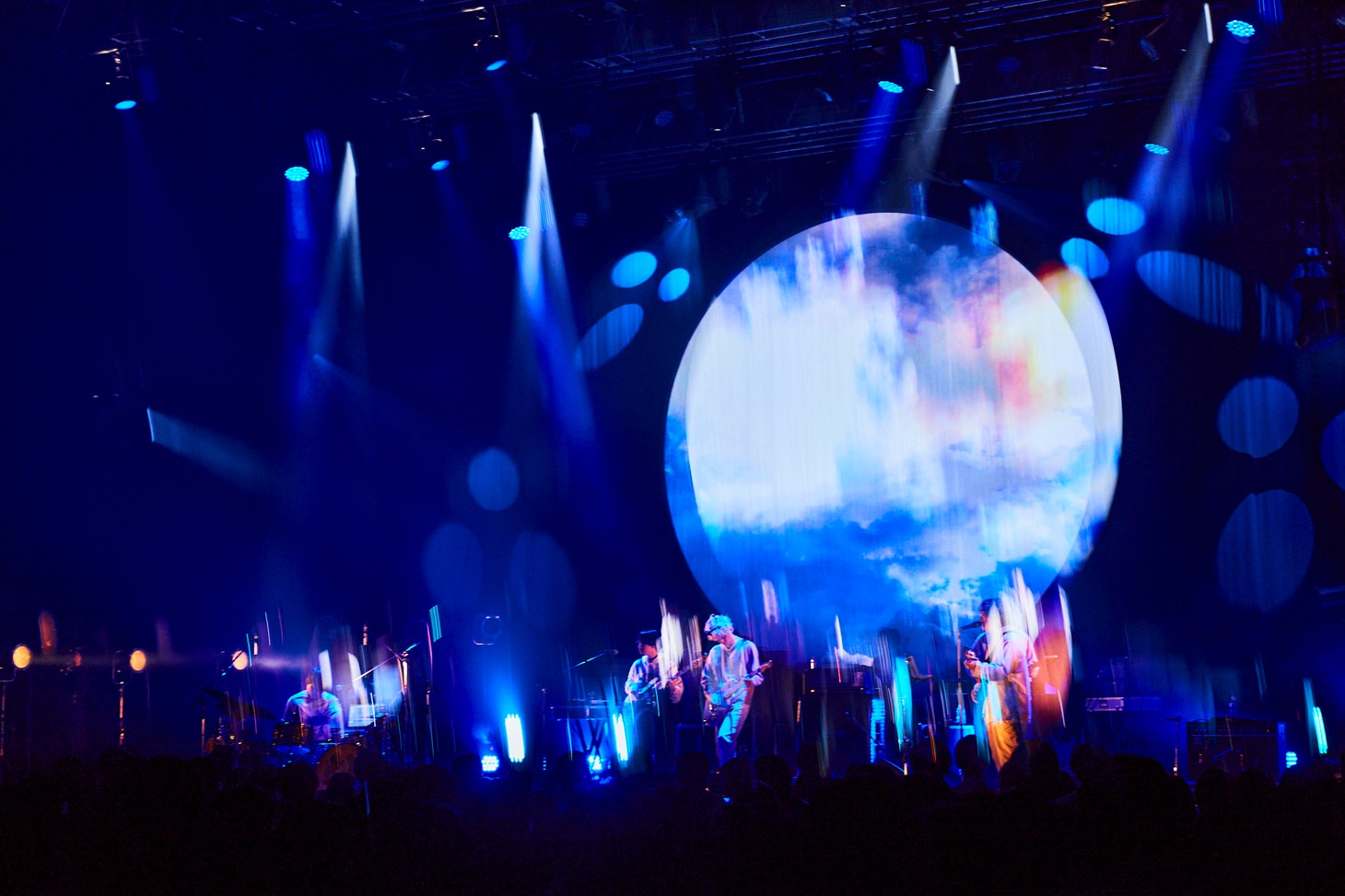 BBHF「SUPER MOON TOUR 2021」Zepp DiverCity（TOKYO）公演の様子。（撮影：鳥居洋介）