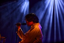 尾崎雄貴（Vo, G）（撮影：鳥居洋介）