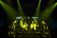 C&K「日本全国CK地元化計画 地元です。地元じゃなくても、地元ですツアー2021 劇団ひとりぼっち～僕は独りじゃない～ 改」東京・TOKYO DOME CITY HALL公演の様子。（撮影：鳥居洋介）