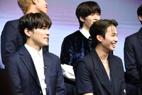 JO1取材会の様子。