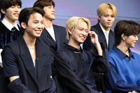 JO1取材会の様子。