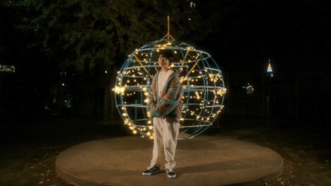 松本千夏「ふがいない」ミュージックビデオのワンシーン。