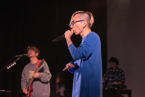 Gotch(ASIAN KUNG-FU GENERATION)を迎えた「DISTANCE」の様子。