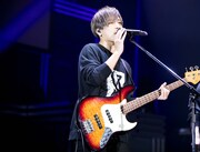 人気画像8位は「刃を交えて絆が芽生えた志麻×坂田、目撃者の心打ち抜くバースデーライブ展開」より、志麻。