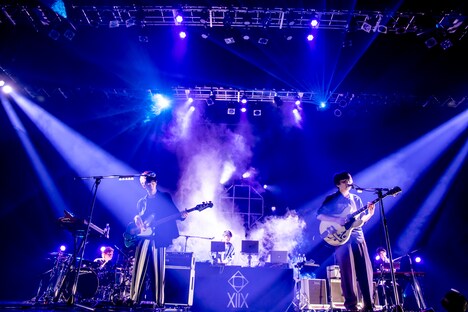 XIIX（Photo by Viola Kam［V'z Twinkle］）