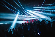 Appare!「天まで届け！竹の子収穫ツアー」東京・チームスマイル・豊洲PIT公演の様子。（撮影：真島洸）