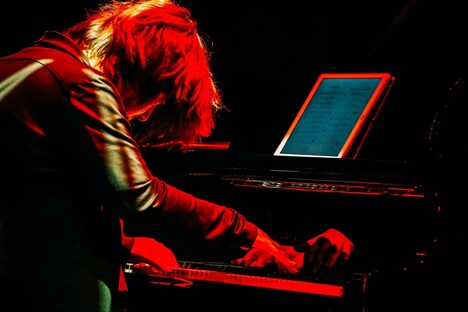 村山☆潤（Piano）（撮影：西槇太一）