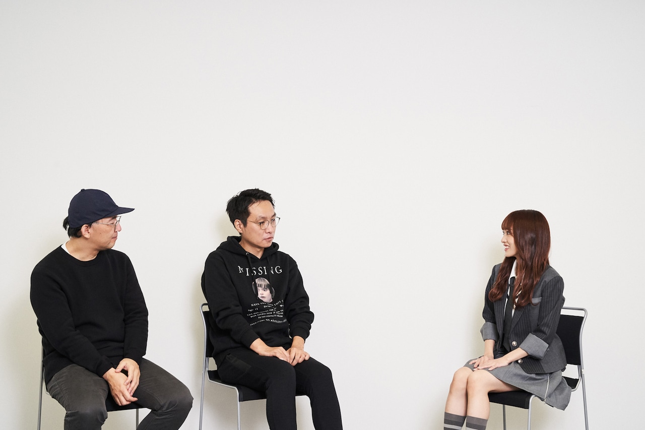 左から佐々木敦、南波一海、向井地美音（AKB48）。