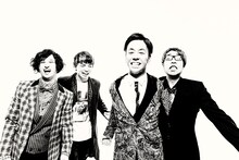 PAN。左から2番目がタツヤ。