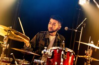 小原“Beatsoldier”壮史（Dr）（撮影：ホンマイサム）