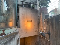 東京・下北沢GARAGE入り口