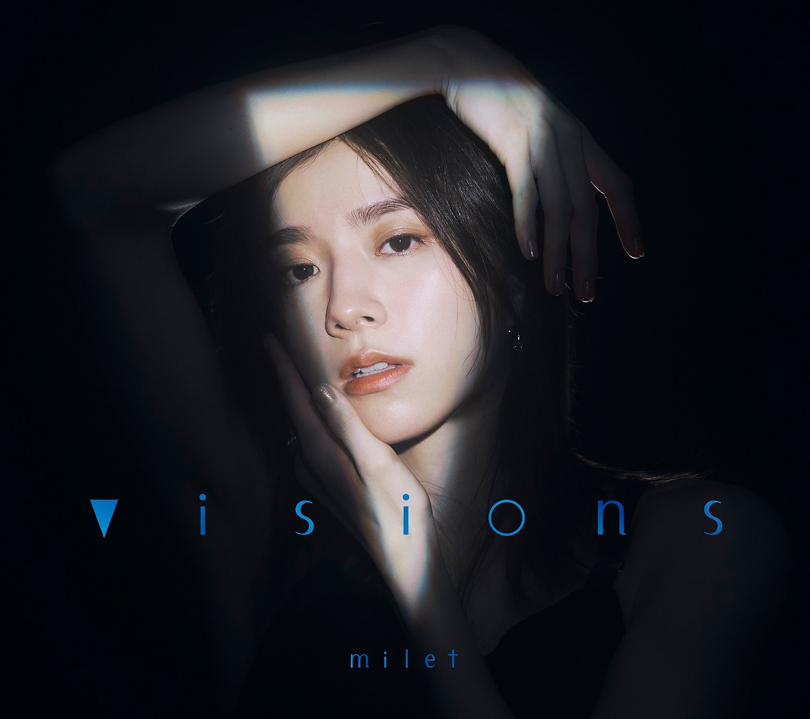 milet「visions」初回限定盤Aジャケット