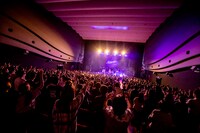 「THE KEBABS 椅子」の様子。（Photo by Viola Kam / V'z Twinkle）