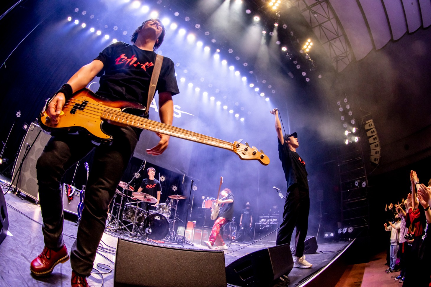 THE KEBABS（Photo by Viola Kam / V'z Twinkle）