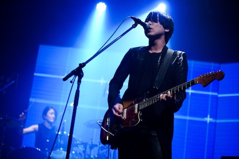 小林祐介（Vo, G）（Photo by oyaming）