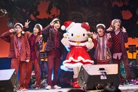 CUBERS「CUBERS Xmas Special Live 2021 in サンリオピューロランド」の様子。（撮影：上溝恭香）