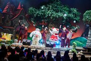 CUBERS「CUBERS Xmas Special Live 2021 in サンリオピューロランド」の様子。(撮影:上溝恭香)