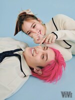 「ViVi」2022年2月号に登場する兼近大樹（EXIT）と藤田ニコル。