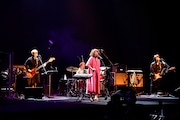 「さとがえるコンサート2021 ~音楽はおくりもの~」東京・東京国際フォーラム ホールC公演の様子。(撮影:三浦憲治)