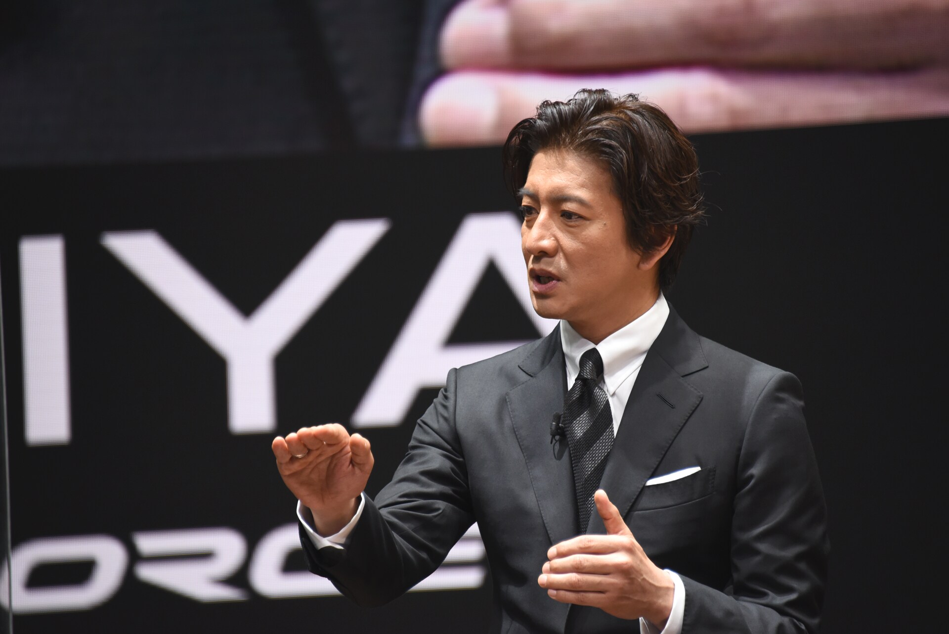 木村拓哉「来年も“ブレずに、揺れずに”」日産新CM発表会で語った抱負
