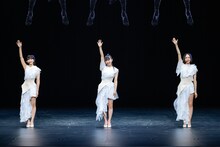 Perfume「Reframe Tour 2021」最終公演より。（撮影：上山陽介）