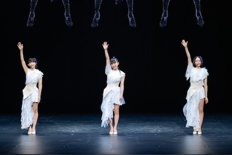 Perfume「Reframe Tour 2021」最終公演より。(撮影:上山陽介)