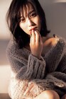 乃木坂46山下美月、1st写真集「忘れられない人」猫表紙をセルフオマージュ