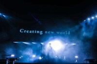 「UVERworld ARENA LIVE 2021 ～THE DAWN WILL BREAK～」神奈川・横浜アリーナ公演の様子。（撮影：森好弘）