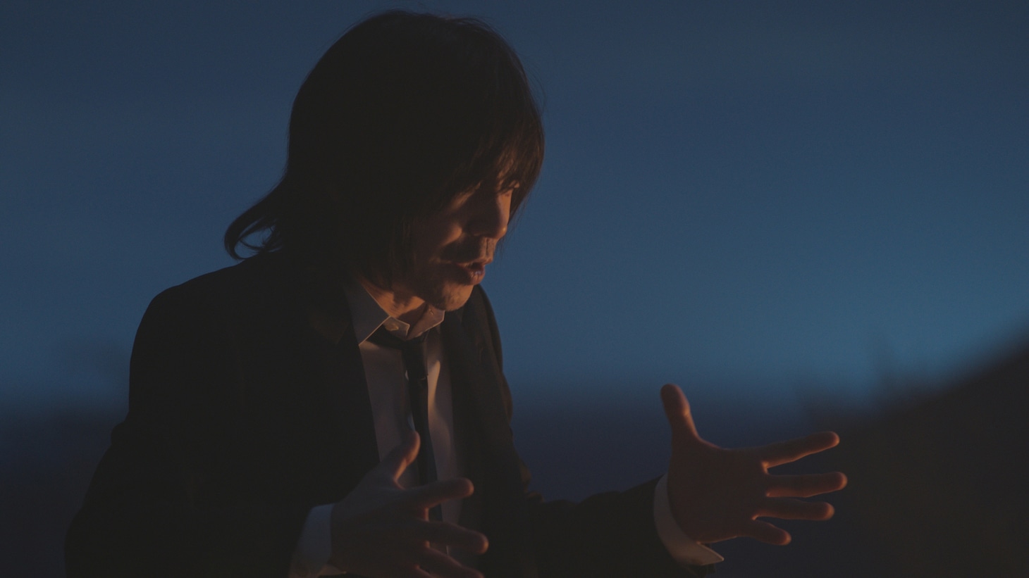「大人エレベーター」第38弾のワンシーン。