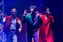 左からジャン海渡、柴崎楽、古川毅。（撮影：笹森健一）