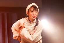 青山菜花（撮影：笹森健一）