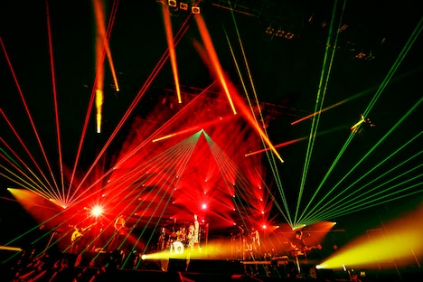 12月7日に行われた東京・Zepp Tokyo公演の様子。（撮影：岡田貴之）