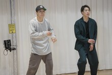 左からRIKU、陣。