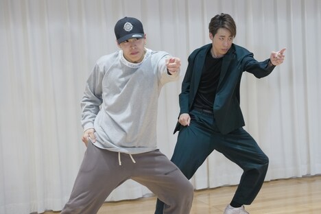 左からRIKU、陣。