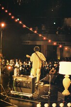 畳野彩加（Vo, G）（撮影：池野詩織）