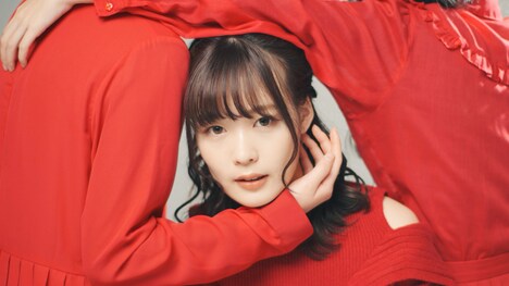 NELN「ストロベリー」ミュージックビデオより。