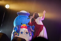 タキシードサム、キャン・GP・マイカ（PARADISES）。