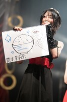 「ごはんについて考えたり、ごはんをおいしく食べたり、ああおいしい1年だった」と2021年を総括した隈本茉莉奈。